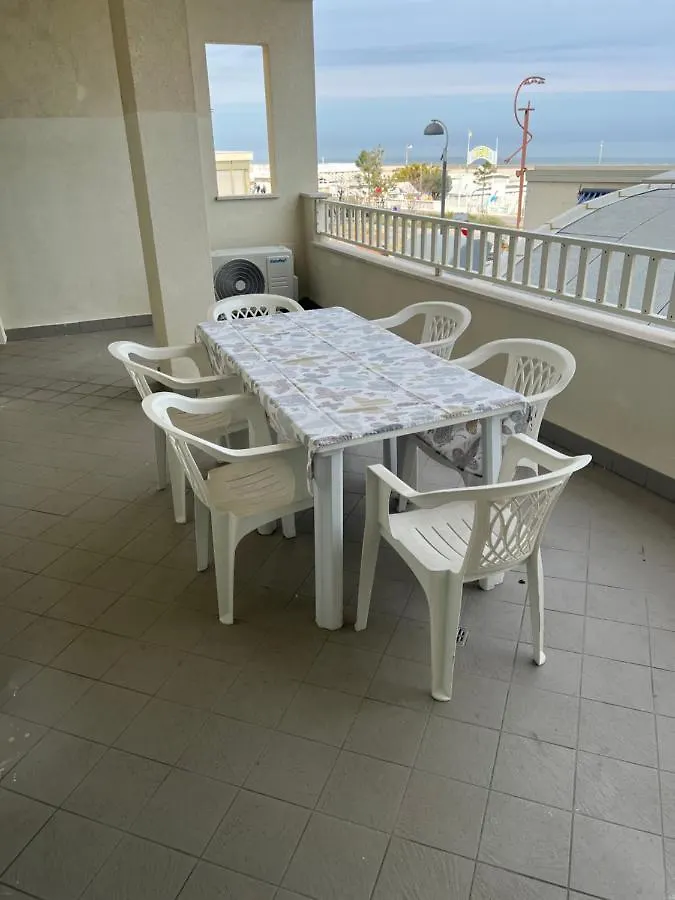 Bilocale Fronte Mare Appartement Rimini 0*,